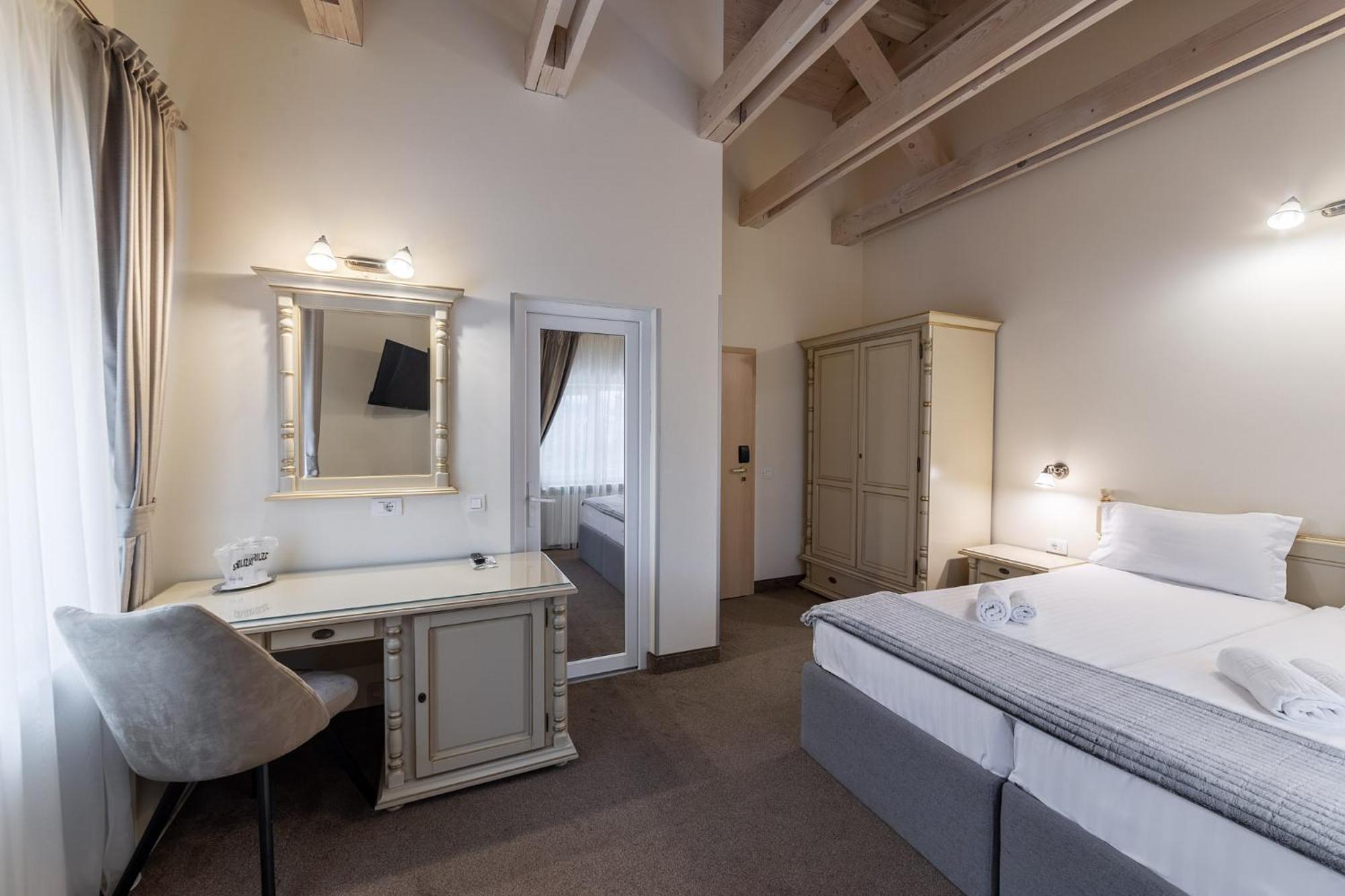 Genesis By Eden Hotel Predeal Exterior photo